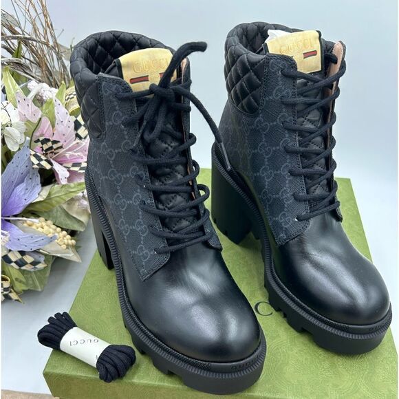 Women’s Gucci GG Supreme monogram boots size 11.5 fits smaller made in Italy - Picture 1 of 10